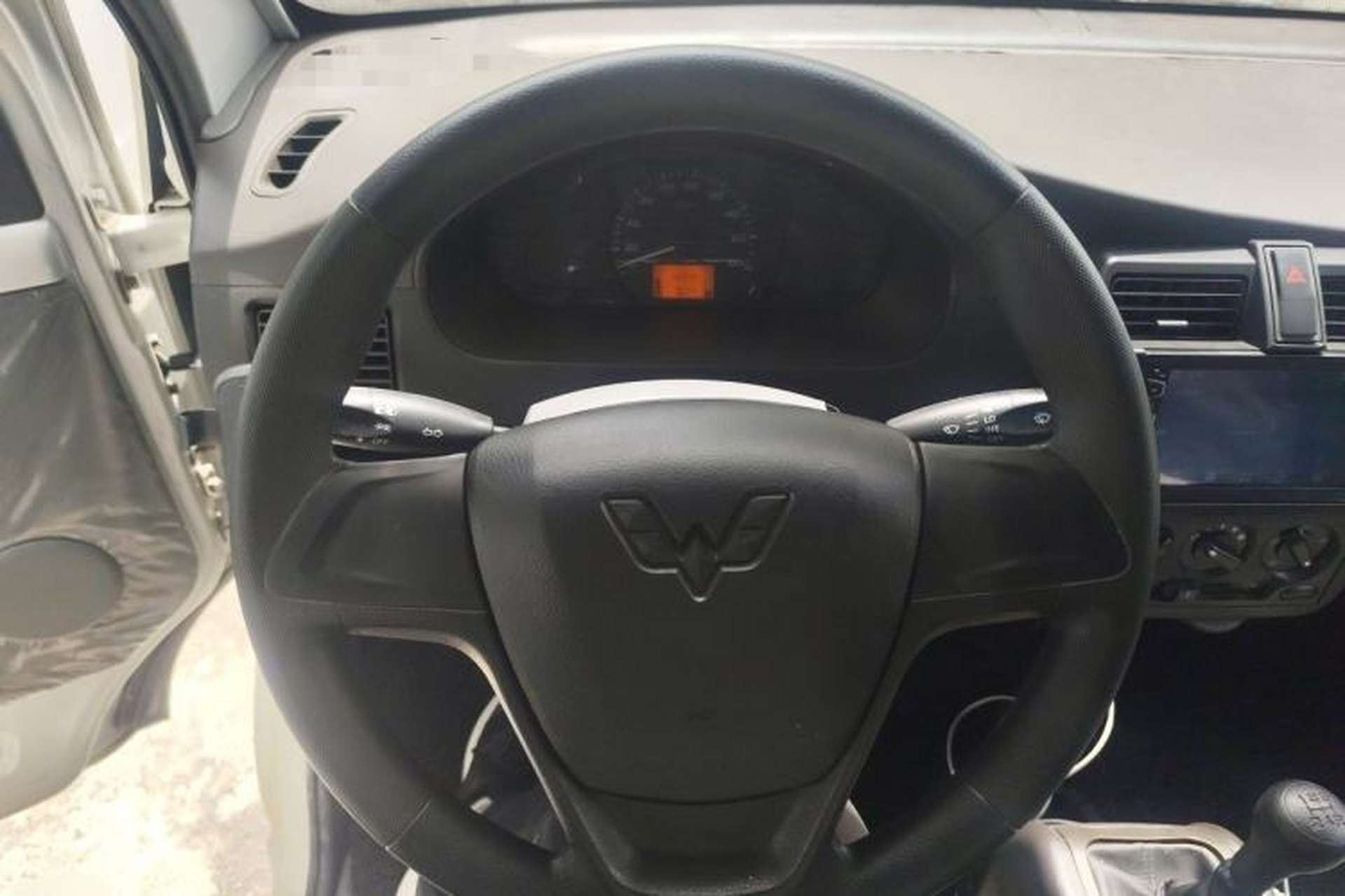 Used Wuling Rongguang Small Truck  Steering Wheel