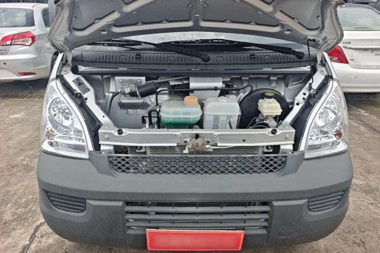 Used Wuling Rongguang Small Truck 2024 1.5L Single-Row Extra-Long LAR Engine Bay
