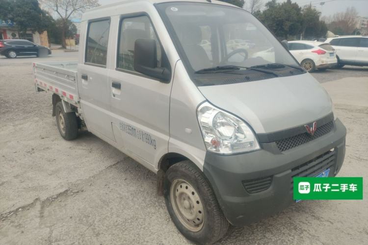 Used Wuling Rongguang Small Truck 2024 1.5L Double-Cab Extra-Long LAR Exterior 1