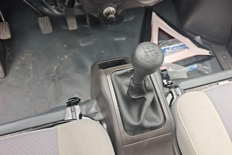 Used Wuling Rongguang Small Truck 2024 1.5L Single-Row Extra-Long LAR Gear Lever