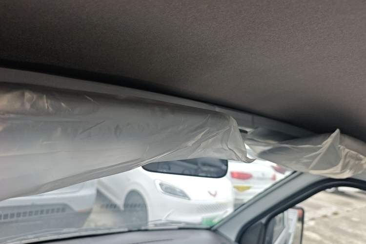 Used Wuling Rongguang Small Truck 2024 1.5L Single-Row Extra-Long LAR Headliner