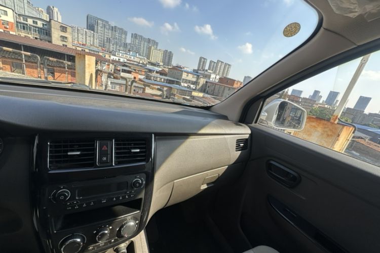 Used Wuling Rongguang V 2018 1.5L Standard Version Audio And AC Panel