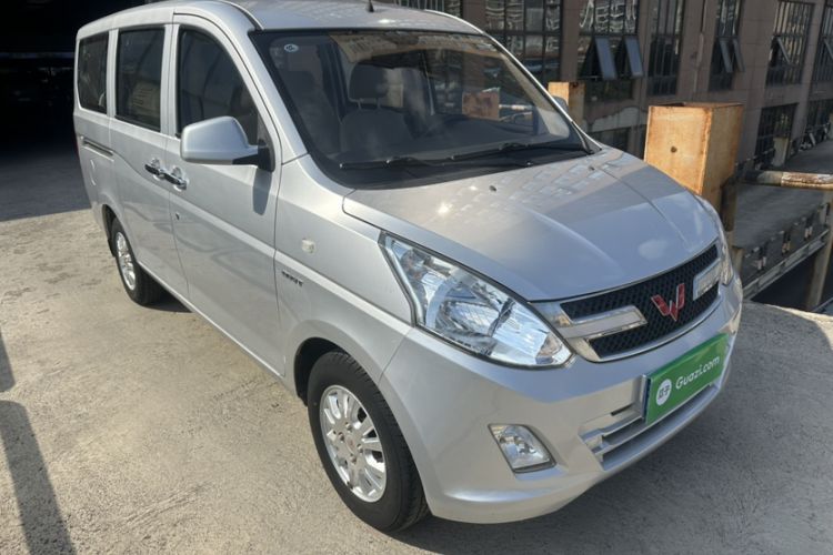 Used Wuling Rongguang V 2018 1.5L Standard Version Exterior 2