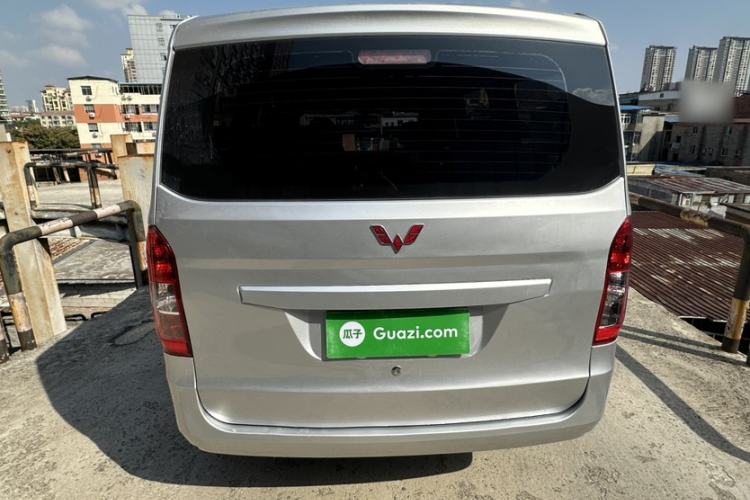 Used Wuling Rongguang V 2018 1.5L Standard Version Exterior 4