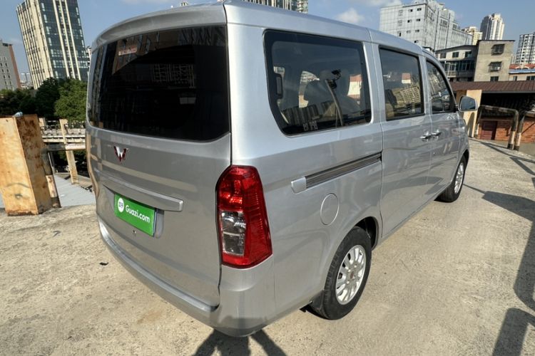 Used Wuling Rongguang V 2018 1.5L Standard Version Exterior 5