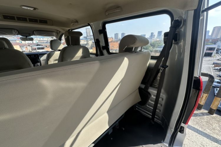 Used Wuling Rongguang V 2018 1.5L Standard Version Interior 2