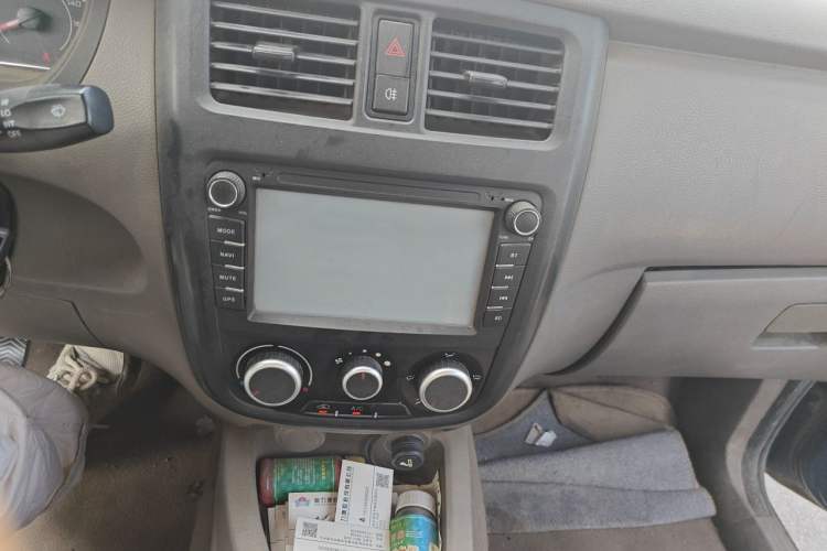 Used Wuling Rongguang V 2015 1.2L Practical Model Audio And AC Panel