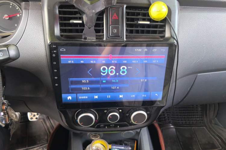 Used Wuling Rongguang V 2015 1.5L Base Version Audio And AC Panel