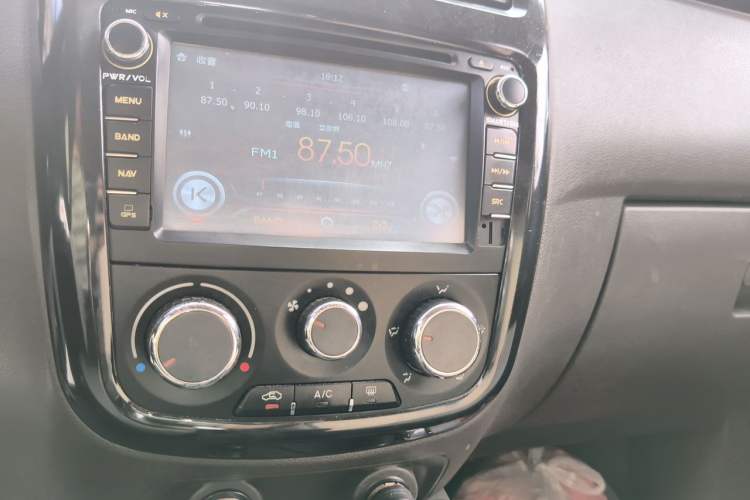 Used Wuling Rongguang V 2015 1.5L Standard Version Audio And AC Panel