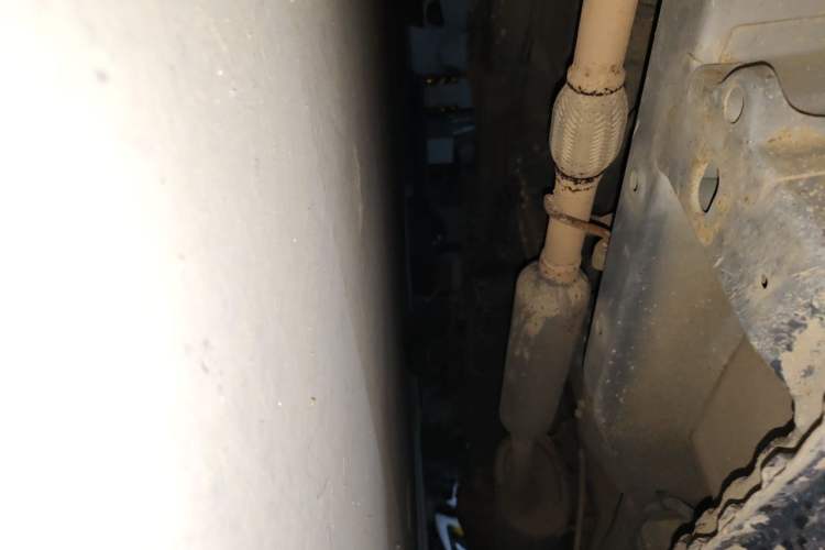 Used Wuling Rongguang V 2015 1.5L Base Version Chassis Front Left