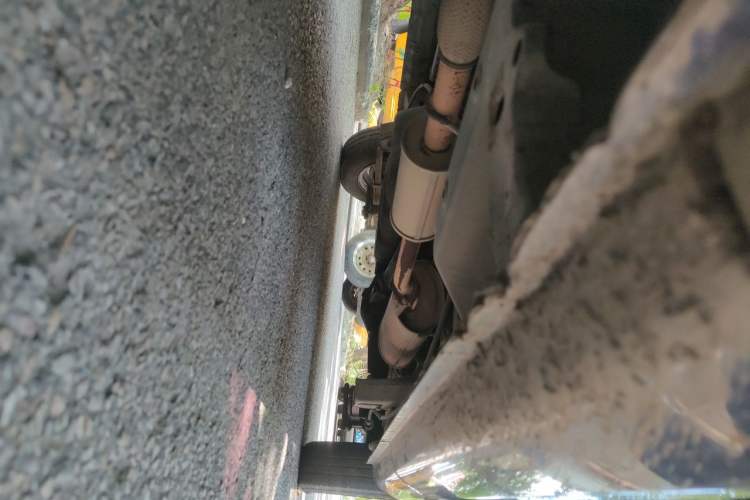 Used Wuling Rongguang V 2015 1.2L Standard Version Chassis Front Left
