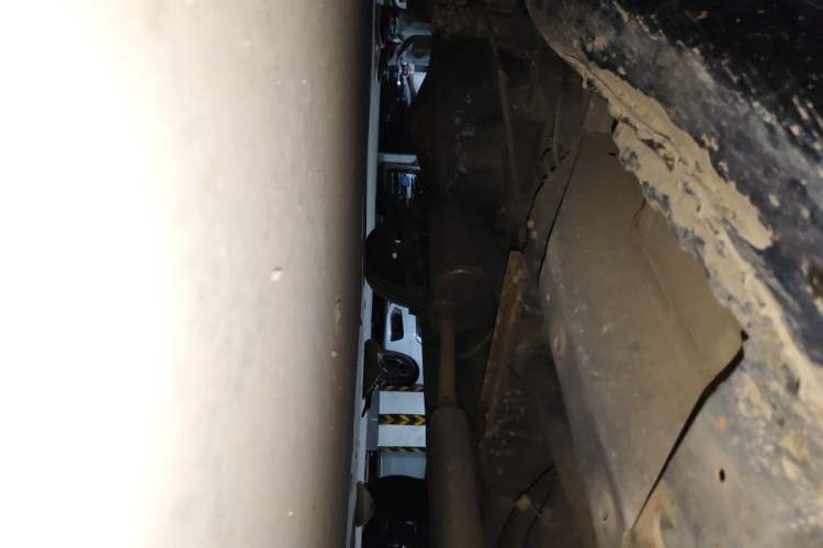 Used Wuling Rongguang V 2015 1.5L Base Version Chassis Front Right