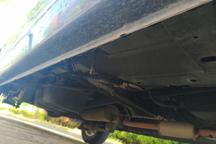 Used Wuling Rongguang V 2015 1.2L Standard Version Chassis Front Right