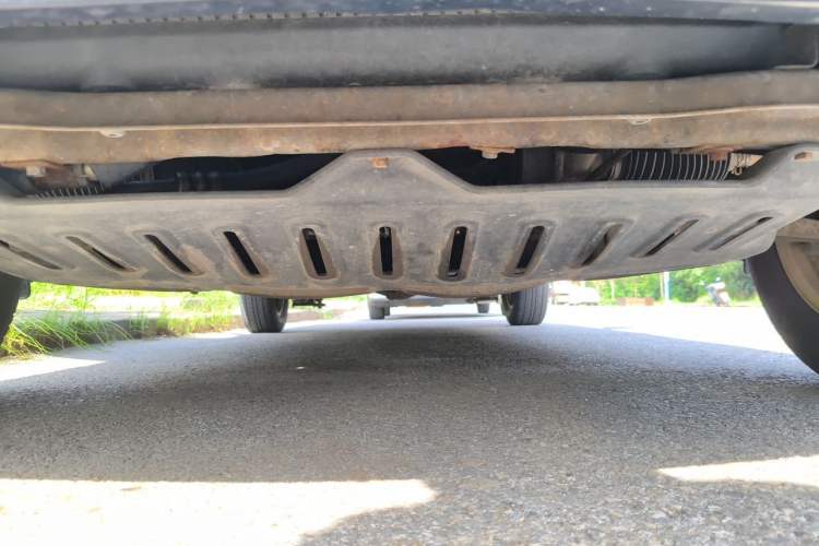 Used Wuling Rongguang V 2015 1.5L Standard Version Chassis Front
