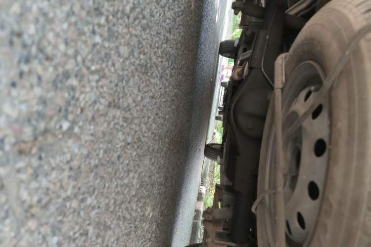 Used Wuling Rongguang V 2015 1.2L Standard Version Chassis Rear