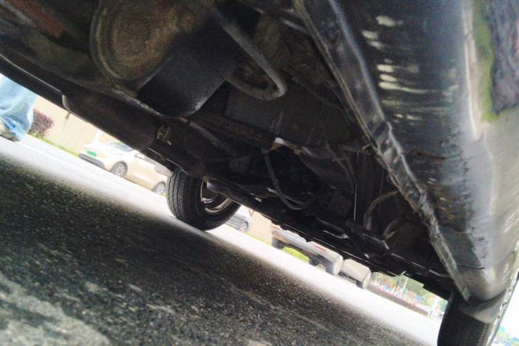 Used Wuling Rongguang V 2015 1.2L Standard Version Chassis Rear Right