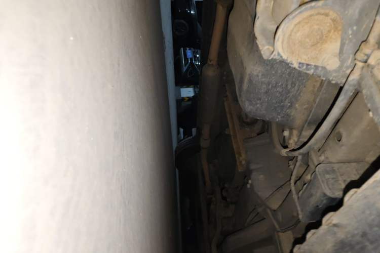 Used Wuling Rongguang V 2015 1.5L Base Version Chassis Rear Right