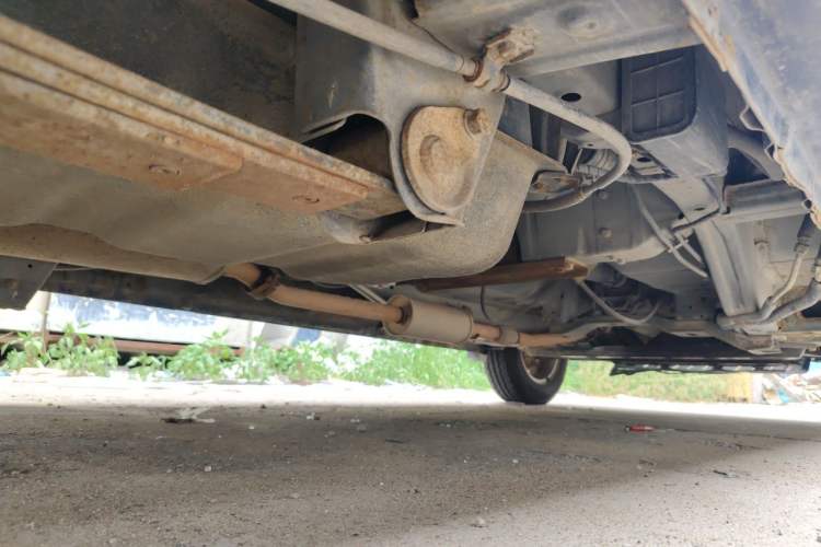 Used Wuling Rongguang V 2015 1.2L Standard Version Chassis Rear Right