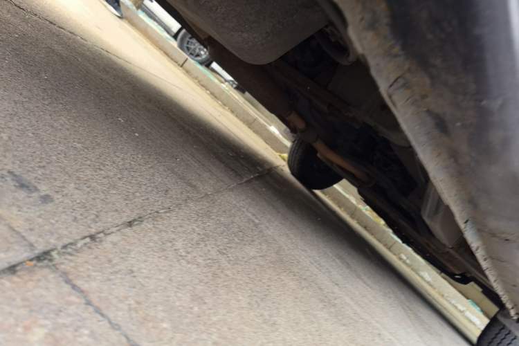 Used Wuling Rongguang V 2015 1.5L Base Version Chassis Rear Right