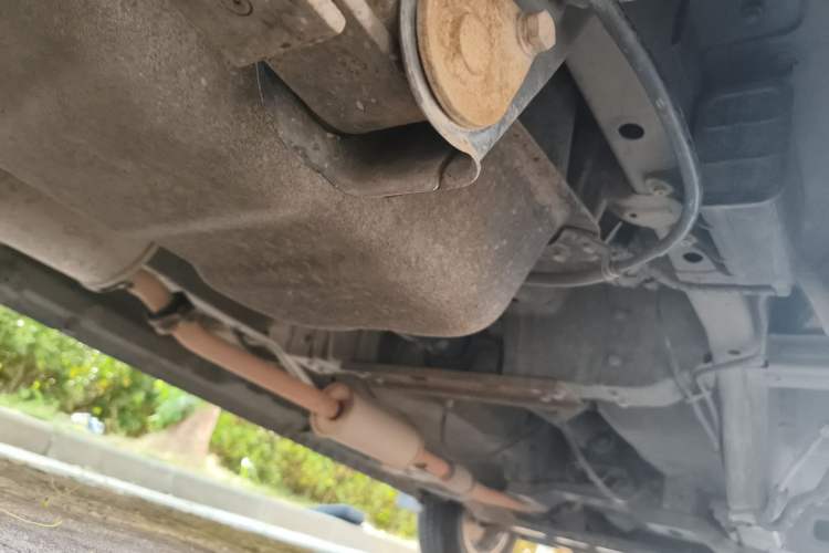 Used Wuling Rongguang V 2015 1.2L Standard Version Chassis Rear Right