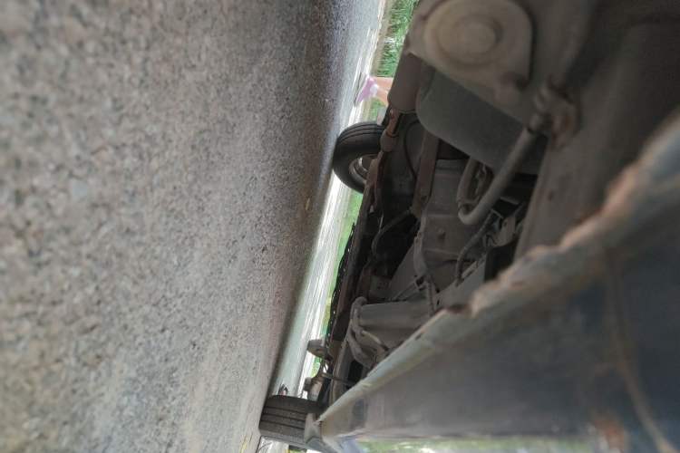 Used Wuling Rongguang V 2015 1.2L Standard Version Chassis Rear Right