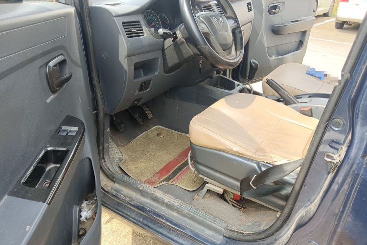 Used Wuling Rongguang V 2015 1.2L Base Version Driver Seat