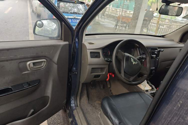 Used Wuling Rongguang V 2015 1.2L Base Version Driver Seat