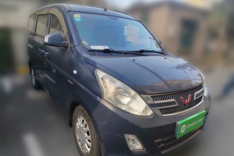 Used Wuling Rongguang V 2015 1.5L Standard Version Exterior 2