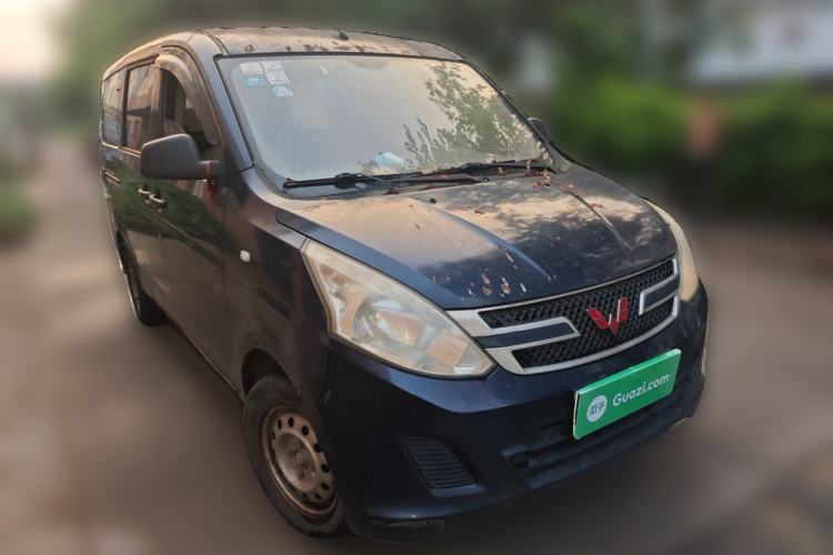 Used Wuling Rongguang V 2015 1.5L Practical Version Front Right 45 Deg