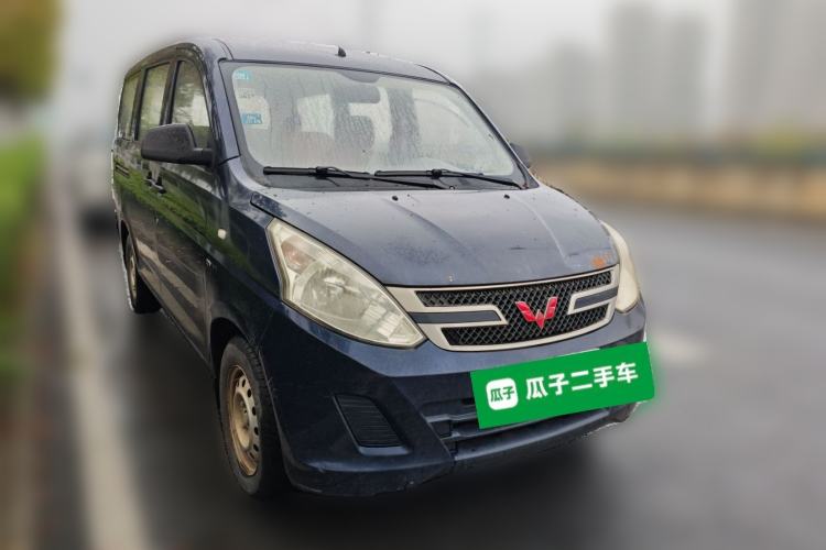 Used Wuling Rongguang V 2015 1.5L Practical Version Front Right 45 Deg