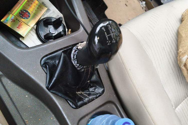 Used Wuling Rongguang V 2015 1.2L Standard Version Gear Lever