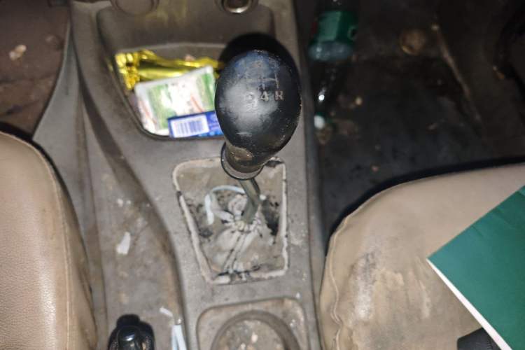 Used Wuling Rongguang V 2015 1.5L Practical Version Gear Lever