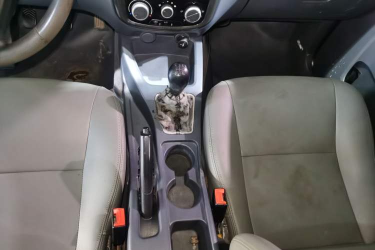 Used Wuling Rongguang V 2015 1.2L Base Version Gear Lever