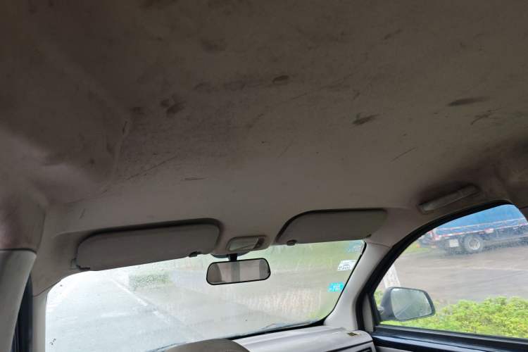Used Wuling Rongguang V 2015 1.5L Practical Version Headliner