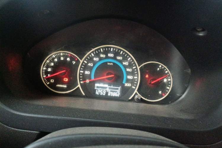 Used Wuling Rongguang V 2015 1.5L Standard Version Instrument Cluster