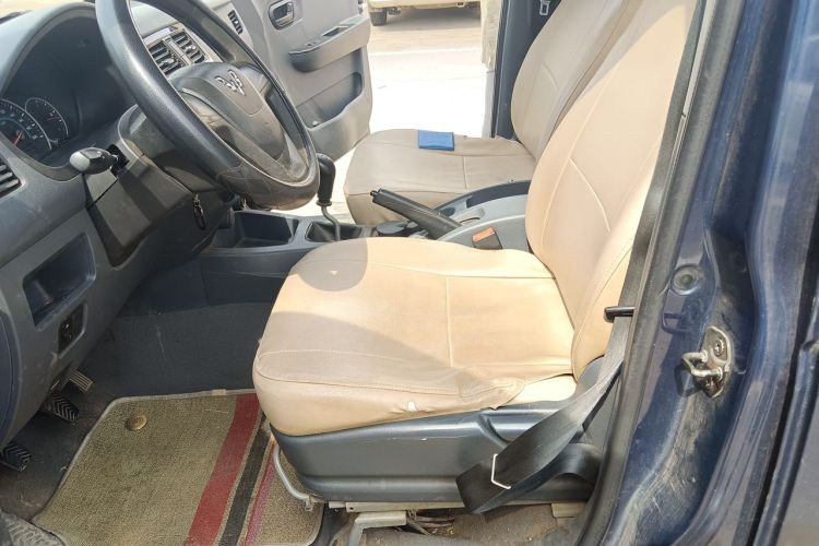 Used Wuling Rongguang V 2015 1.2L Base Version Left Front Seat