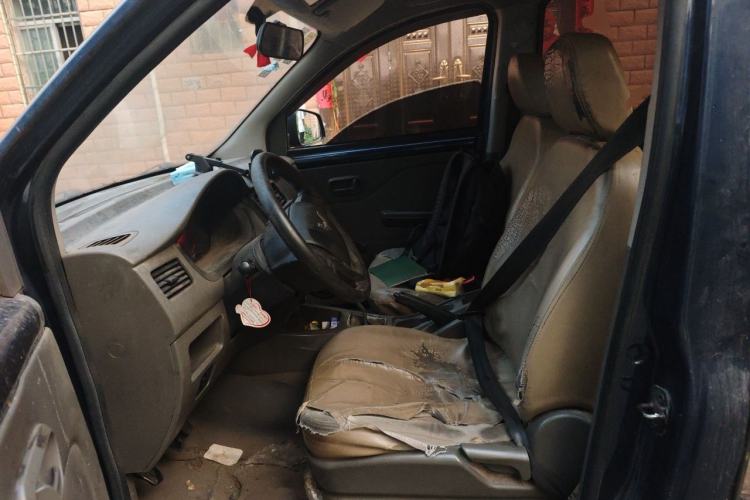 Used Wuling Rongguang V 2015 1.5L Practical Version Left Front Seat