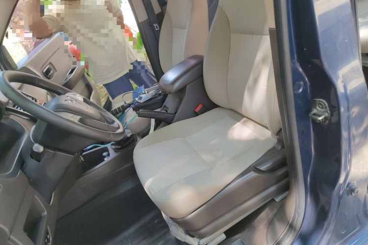 Used Wuling Rongguang V 2015 1.2L Standard Version Left Front Seat