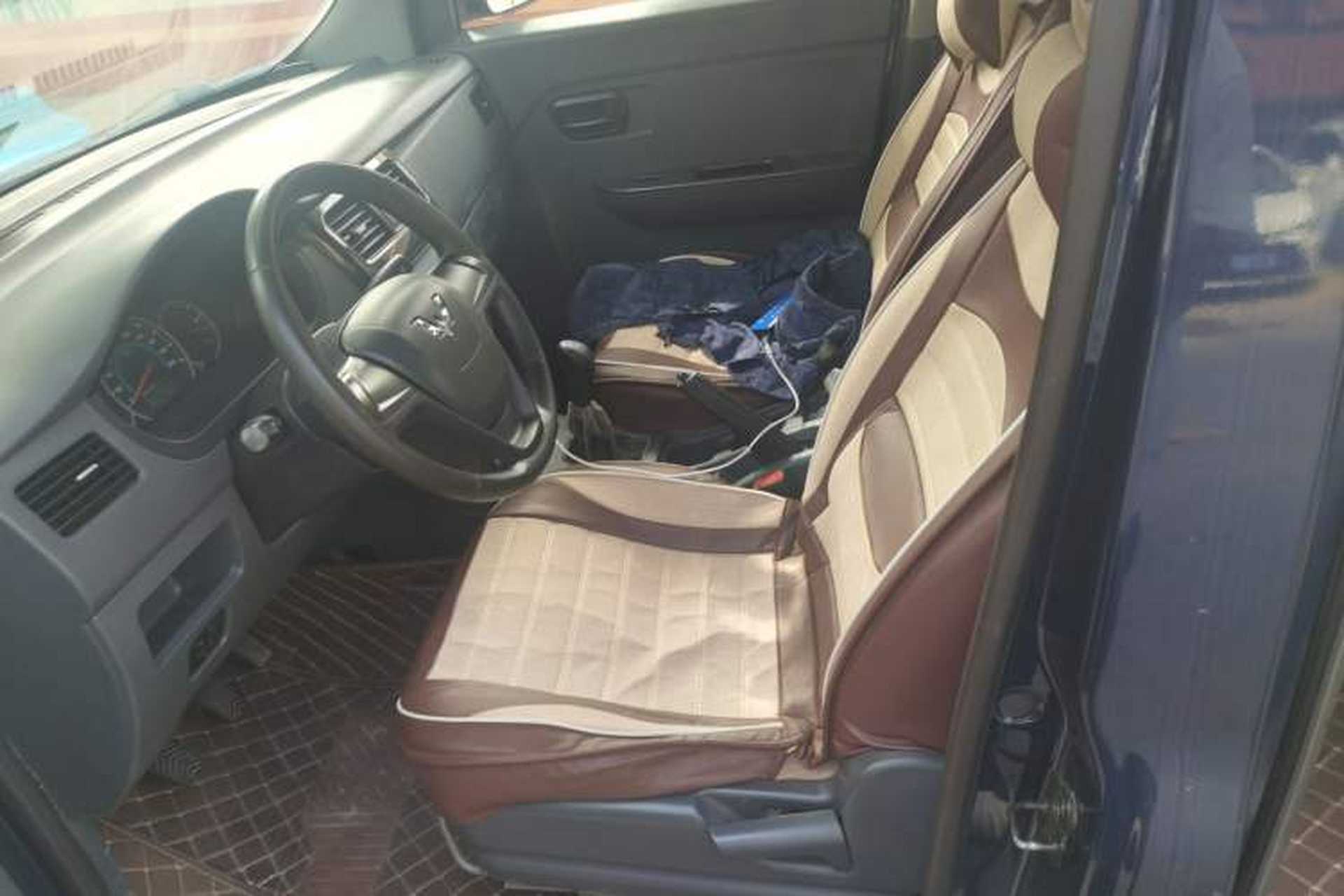 Used Wuling Rongguang V 2015 1.2L Base Version Left Front Seat