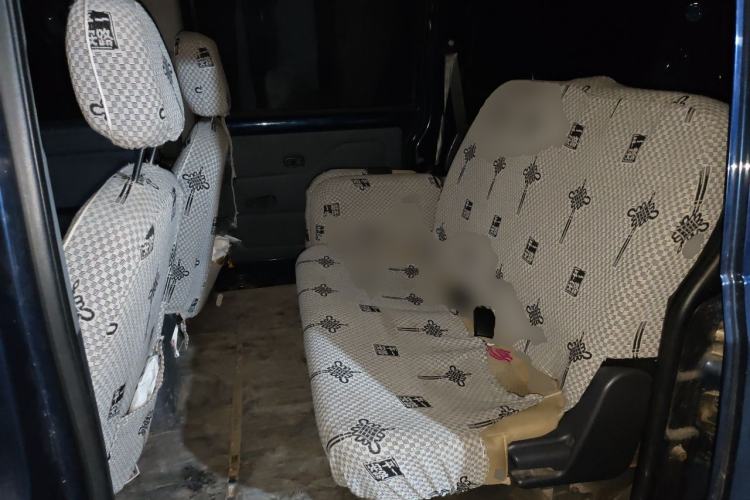 Used Wuling Rongguang V 2015 1.5L Base Version Left Rear Seat