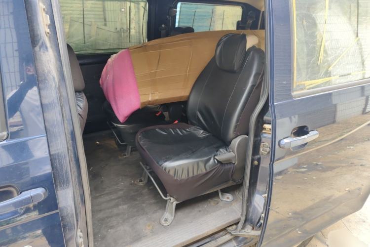 Used Wuling Rongguang V 2015 1.2L Standard Version Left Rear Seat