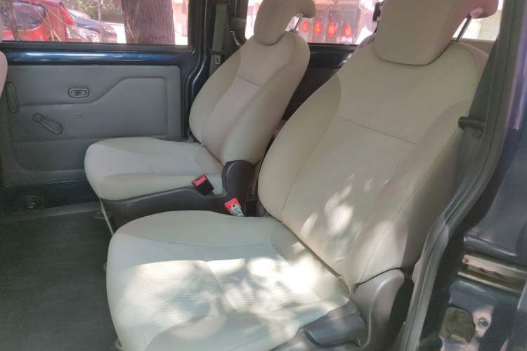 Used Wuling Rongguang V 2015 1.2L Standard Version Left Rear Seat