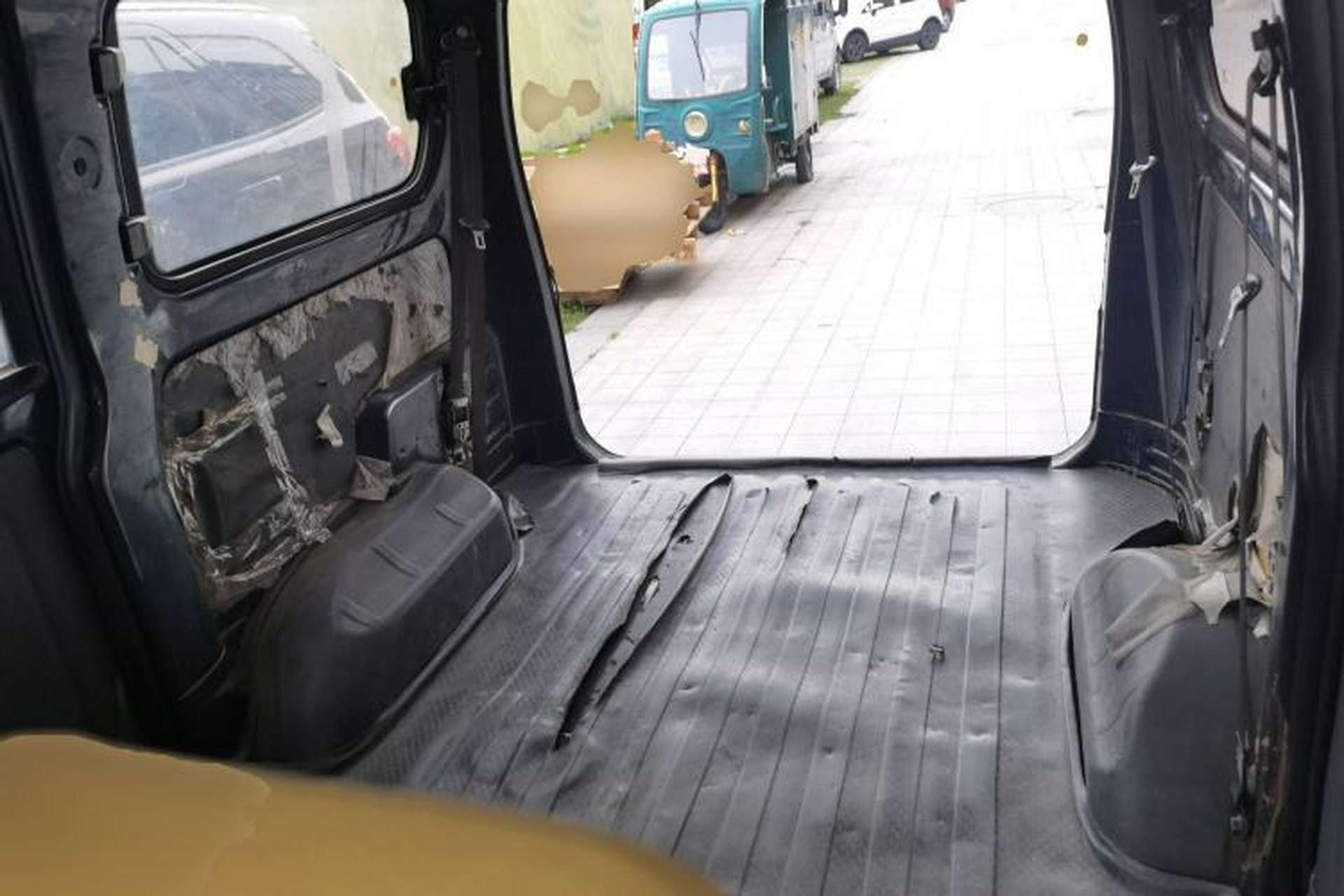 Used Wuling Rongguang V 2015 1.2L Base Version Left Rear Seat