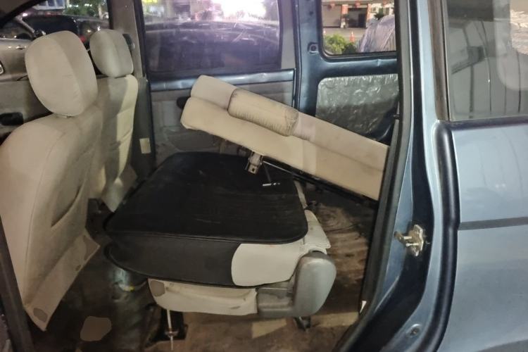 Used Wuling Rongguang V 2015 1.5L Base Version Left Rear Seat