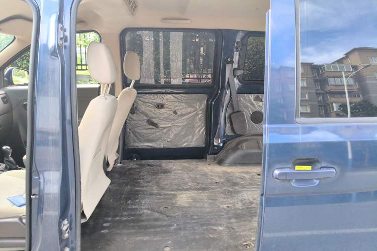 Used Wuling Rongguang V 2015 1.5L Standard Version Left Rear Seat