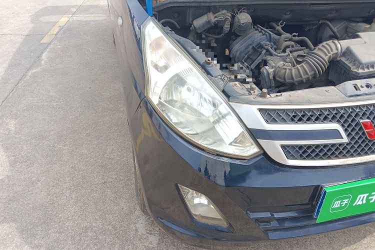 Used Wuling Rongguang V 2015 1.2L Base Version Right Front Headlight