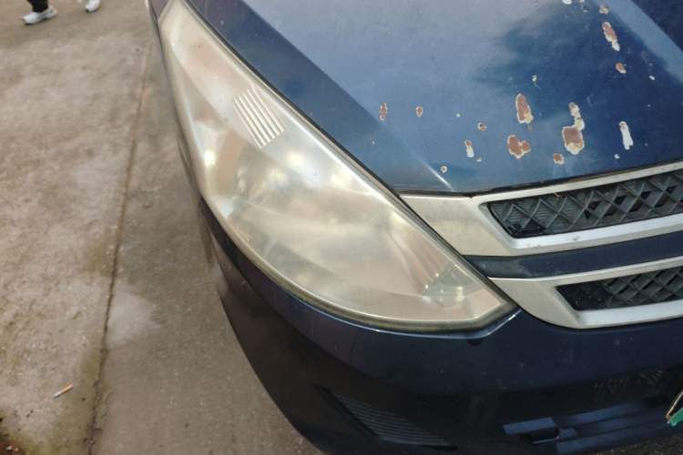 Used Wuling Rongguang V 2015 1.5L Practical Version Right Front Headlight