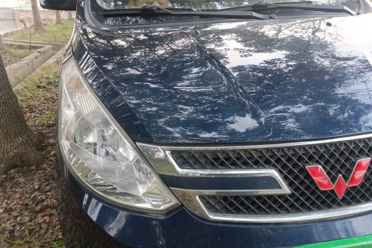 Used Wuling Rongguang V 2015 1.5L Standard Version Right Front Headlight