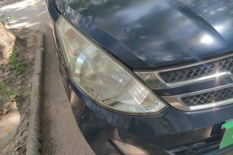 Used Wuling Rongguang V 2015 1.2L Standard Version Right Front Headlight