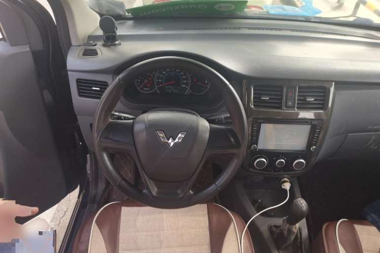 Used Wuling Rongguang V 2015 1.2L Base Version Steering Wheel